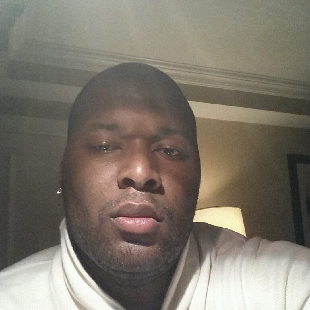 I'm the CEO/Host of http://t.co/ugjXWf8O2y And A&R for InvisibleMusicGroup. Looking for talent worldwide if its u follow and hit me! THEREALCOOLAID@GMAIL.COM