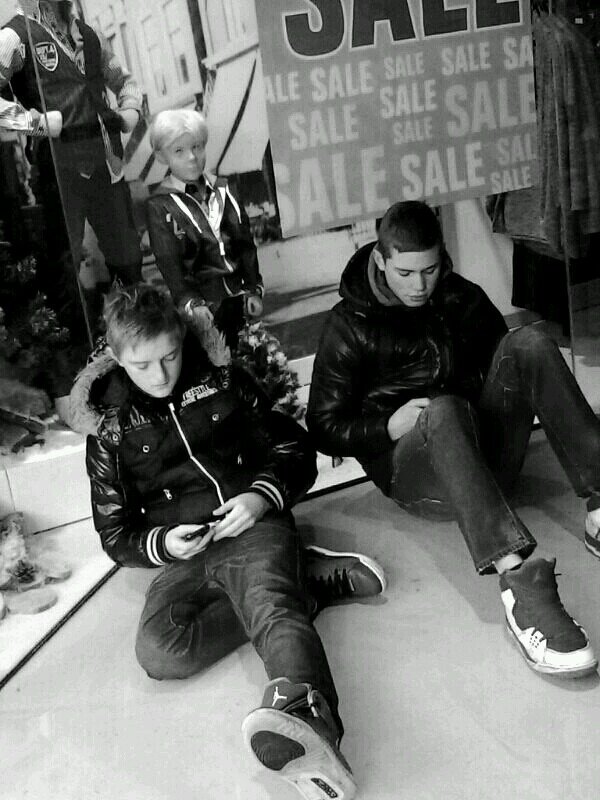 jelmertochh's profile picture. Dokkumcity' #hefbundy.                    Motto; #yolo.                Teamsaai with @jelmer192 && @antonmanen.