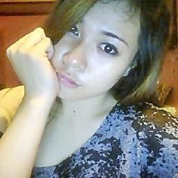 Yeah,another bieber fan here. I am a girl of goals, dreams and ambitions, and I am striving hard to avail the success.:)
Bieber followed me(December 31 2010)