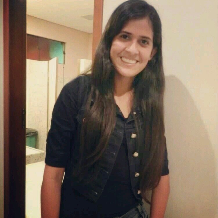 Nunca deixei que lhe digam que não vale a pena acreditar no sonho que se tem ♫