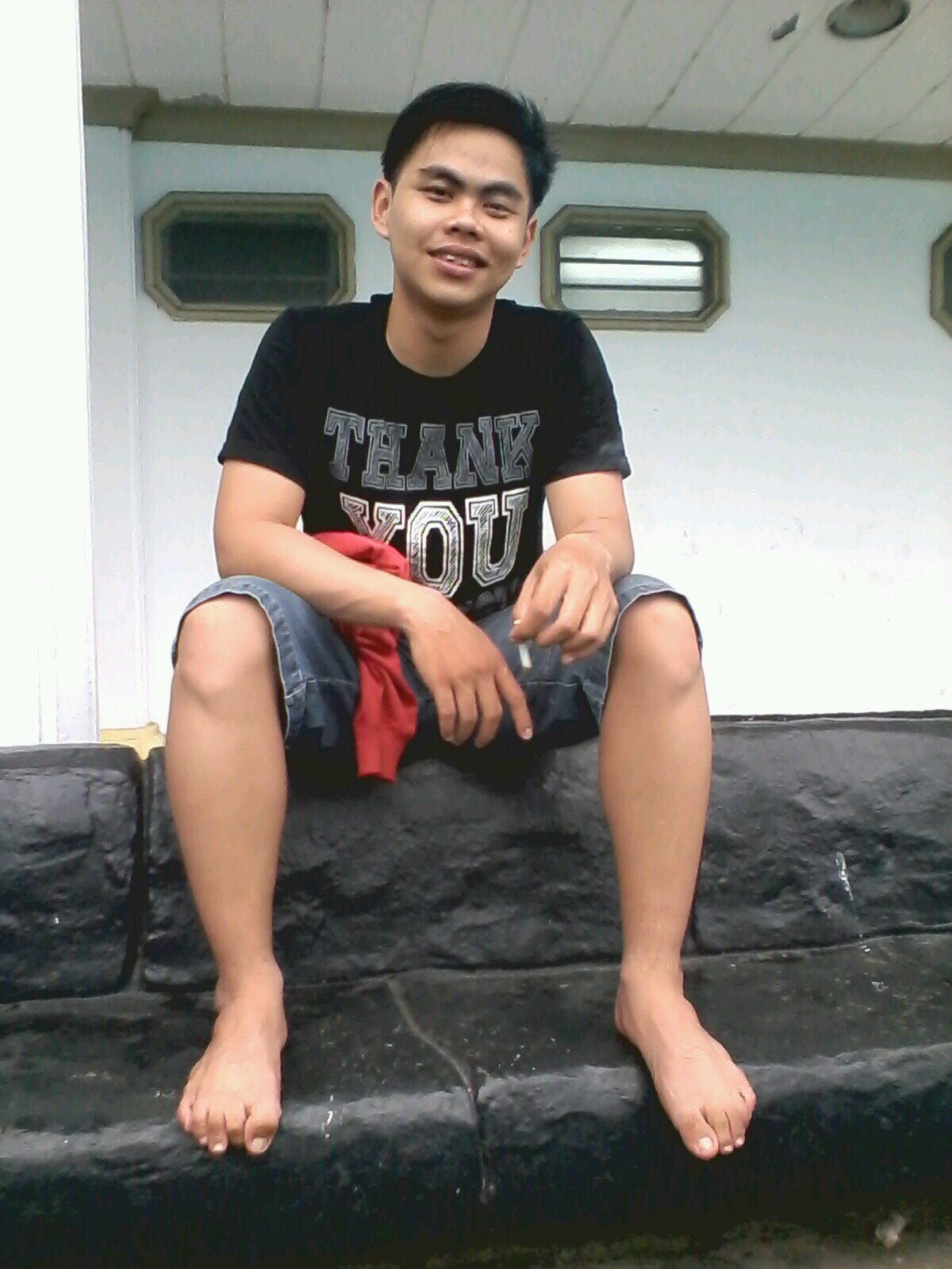 males nulis bio, klo mau nanya tentang gw langsung aje temuin gw :) #sambilngopi