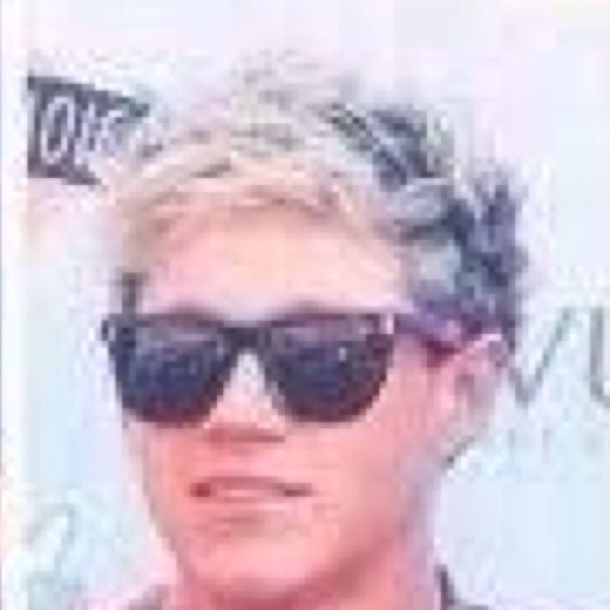 hayniallouiam's profile picture. Vas Happenin'. Directioner is the word. Ask for a follow back. 0/5 & 0/4. Saw 1D and 5SOS 02/03/2013.