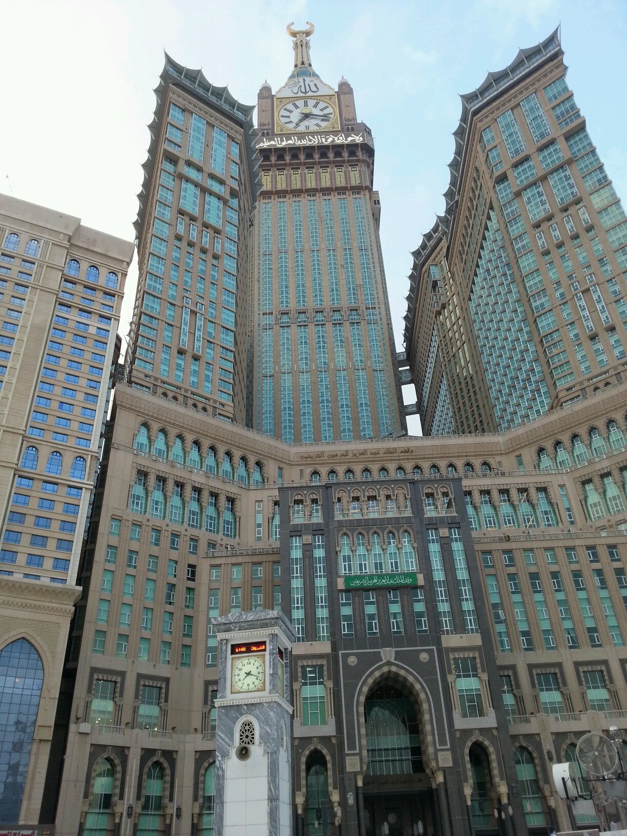 ‏الكلمة الطيبة صدقة..فلنحعل كلماتنا شاهدة لنا لاعلينا فياربي اجعل كل ما أكتبه خالصا لوجهك الكريم.
