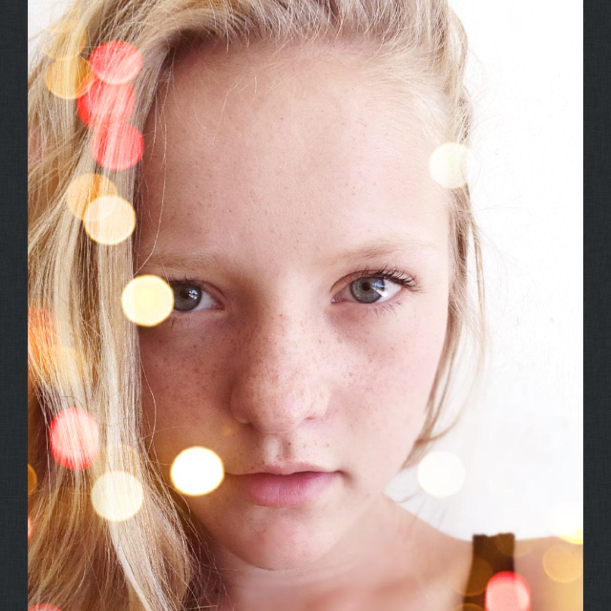 georgiabaytopp's profile picture. A girl with another Twitter page.