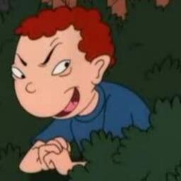 I be snitching on facebook watch yo back