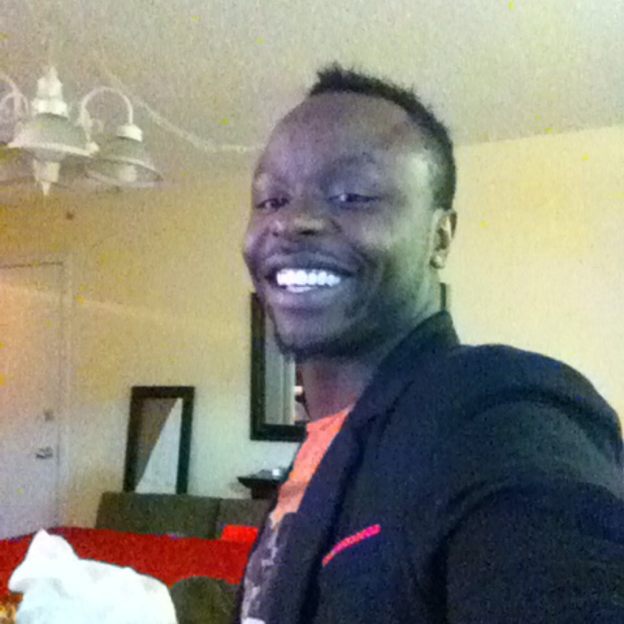 JulesOhelo's profile picture. Husband-Father-Uncle-unapologetic. My wife is hotter then yours! CBU alumni 08