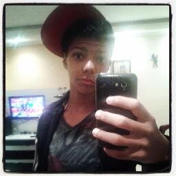 Seja humilde, pois até o sol com todo seu brilho, se poem para a lua brilhar !!

Contato:vini_silveriofamily@hotmail.com
Ask me?: http://t.co/fggmkRKPeC