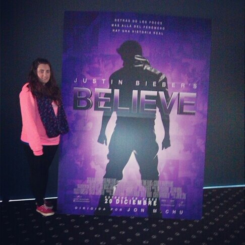 I LOVE SO MUCH MY SISTERS BELIEBERS!! Whatch this please.. :S http://t.co/juVdGLMVuI http://t.co/8nqNfvnnbS