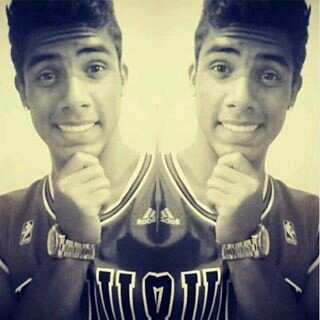 Meu pequeno :3 sabe ne te considero de mais em outras palavras te LOVE e sabe que pode sempre conta comigo né chato que amo morde :3 p:@_Eumordoo_