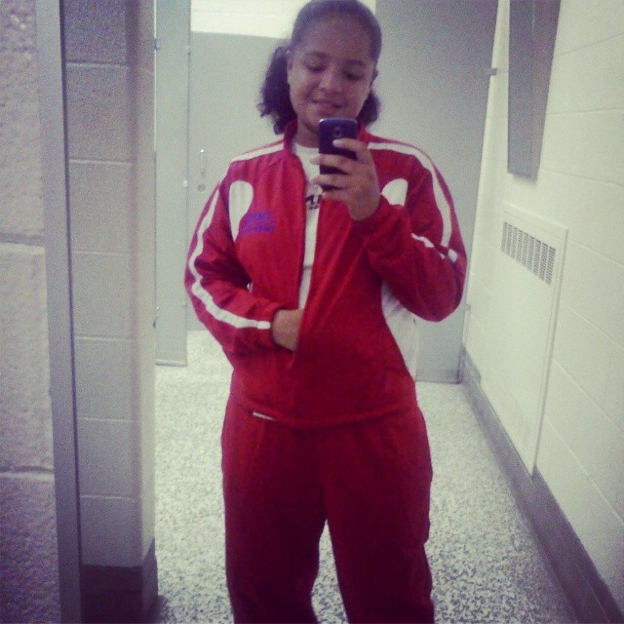 RPR 
12.12.13
 R.I.P Uncle Lance
14
Basketball is life
Guard #2
Freshman