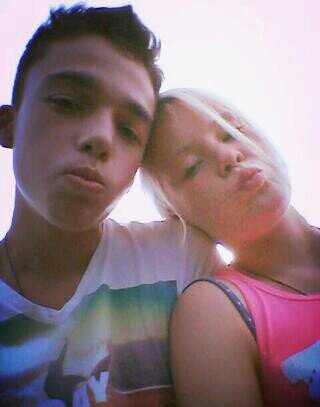 Love you xx Tessa ~ tessa is mijn zussie  ~ getrouwd met kyra ~ mainstreet  ~04-06-13 - Hou van schatjee Danie- proud maniac ♡