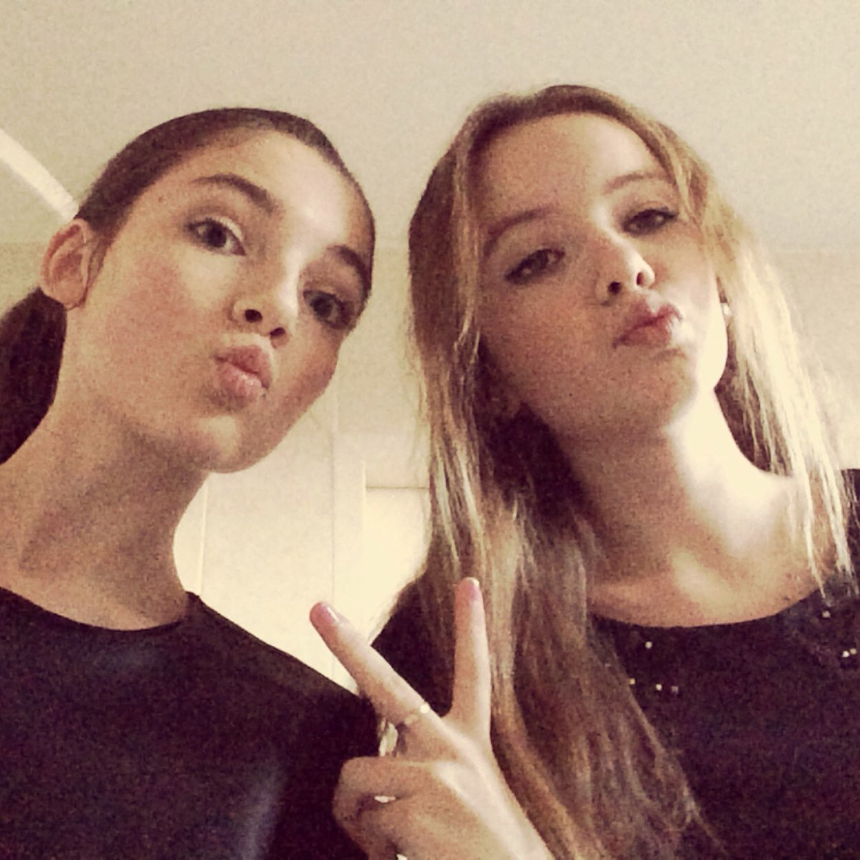 Beste vriendinnetjess  , wiktoria en floor ⭐️// northgo-college mh1b //