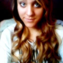 Tess_Grmbrt's profile picture. Selenator. ♥ Directioner. ♥                                                           http://t.co/MHFzCiO8bh