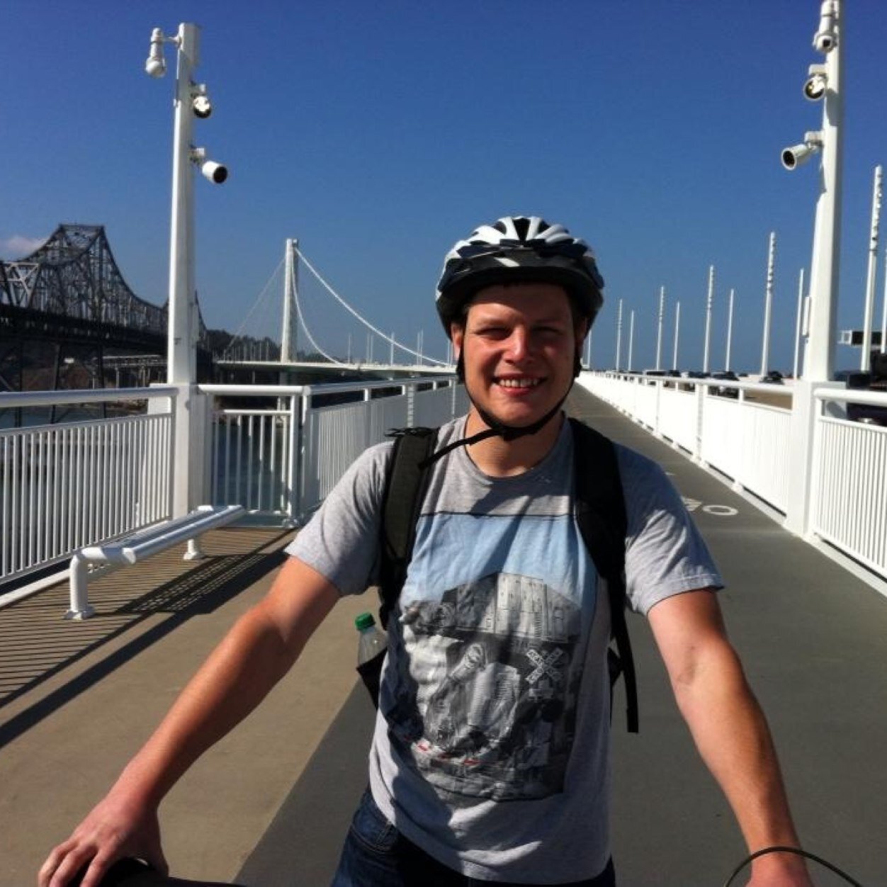 Neuroatypical, cyclist, transit rider, and all-around dork. I'm also gay, analytic, and live in the SF Bay Area.