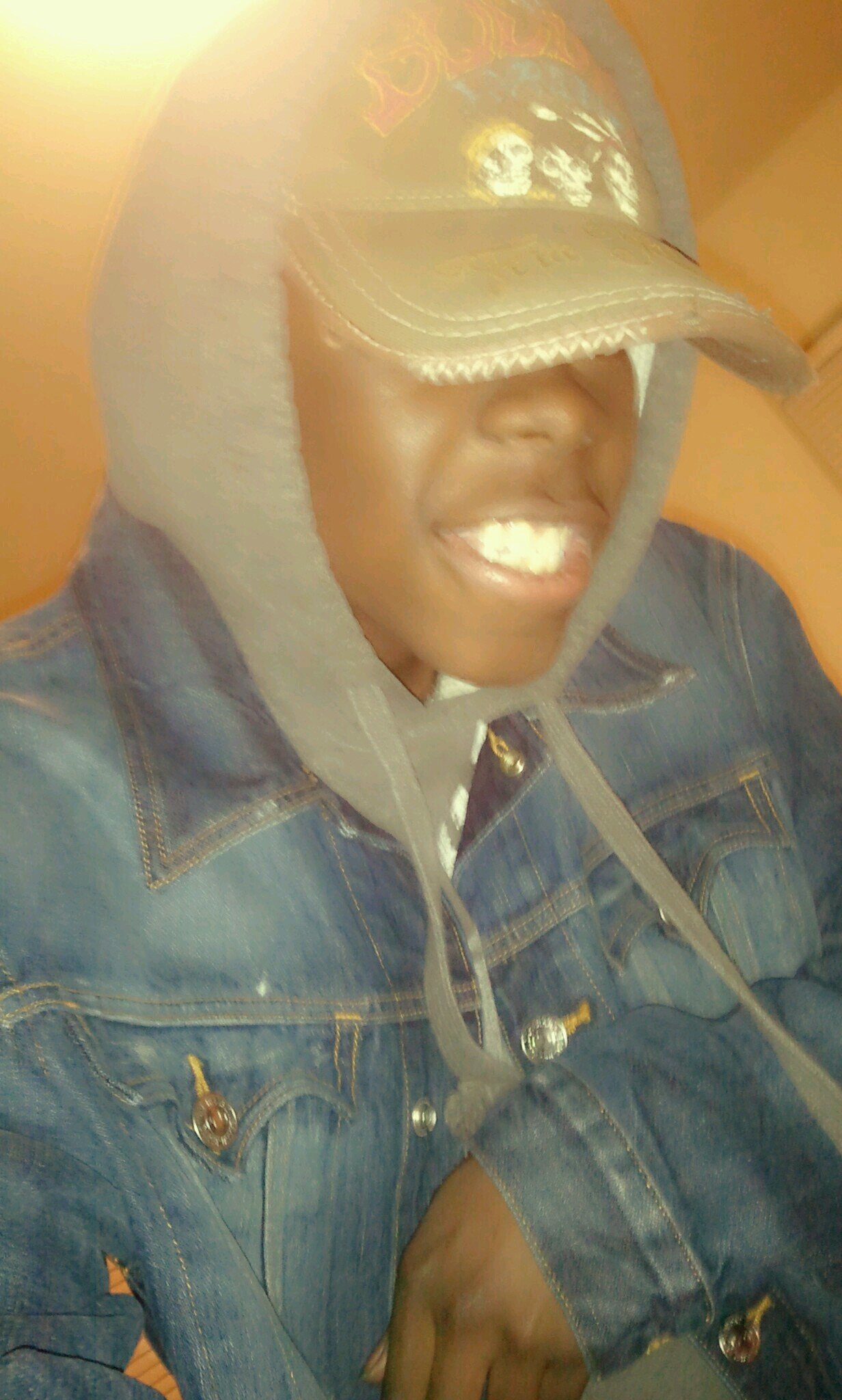 '-Coolin Smokin L O U D