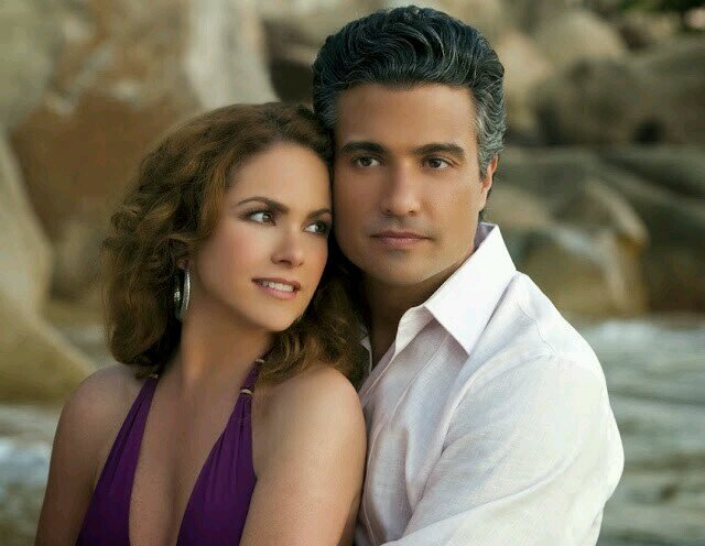 PorElaSouEva's profile picture. Por Ella Soy Eva ou Por Ela Sou Eva é uma telenovela mexicana produzida em 
2012 pela televisa, | Tem no elenco principal Lucero & Jaime Camil.