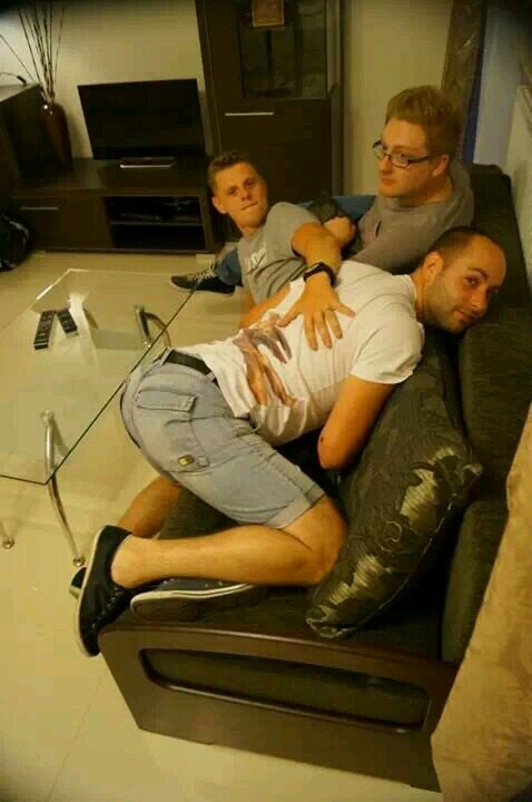 Largie132's profile picture. 