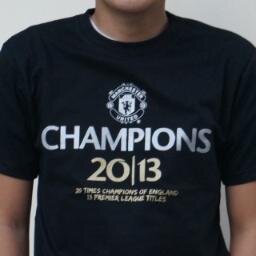 online store bertema bola
sms ke 085756016038
. bahan combed s24, sablon foil/rubber, jahit rantai. COD SOLO