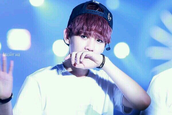 EXO-백현 봇 13.10.03~
♡(@er_cy__bot )⇇13.10.06~