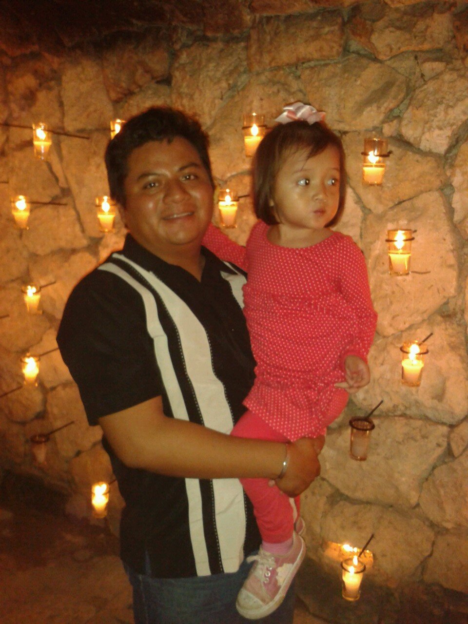 Feliz esposo y orgullozo papá