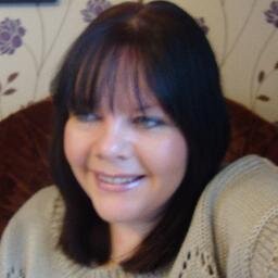 Wife, mum, cat and dog lover, teaching assistant in infant school, love my hobby of dolls house building and creating.