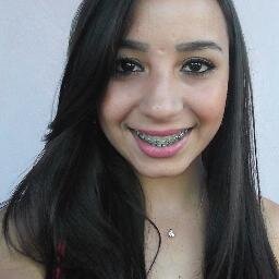 Nunca deixe que lhe digam que não vale a pena
Acreditar no sonho que se tem
Ou que seus planos nunca vão dar certo
Ou que você nunca vai ser alguém ♪