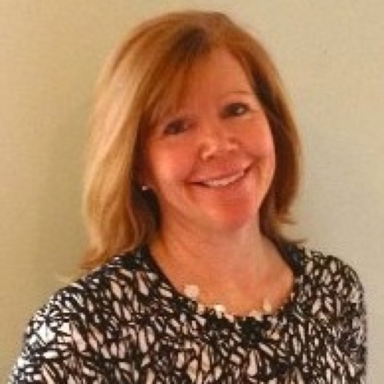 Wife, Mother of 3, Sales & Business Operations Administrator, Christ follower, Happy Family Sailor,  Mentor, MDTerp,