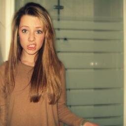 || het eerste 'lDatingOrNot' account ツ ||  Wij gooien foto's & jij geeft een cijfer , 'easy toch' !