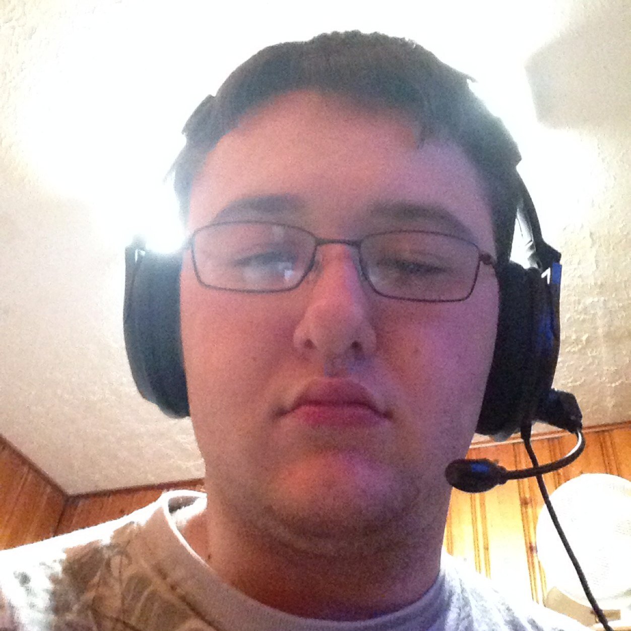 @KELEVRA_GM
@GammaGamers
@KontrolFreek
@GamerModz