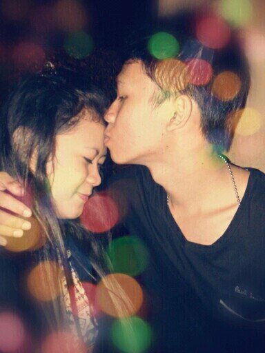 LizaDhina's profile picture. kamu dan kedua org tua ku yg bikin aku semangat :')