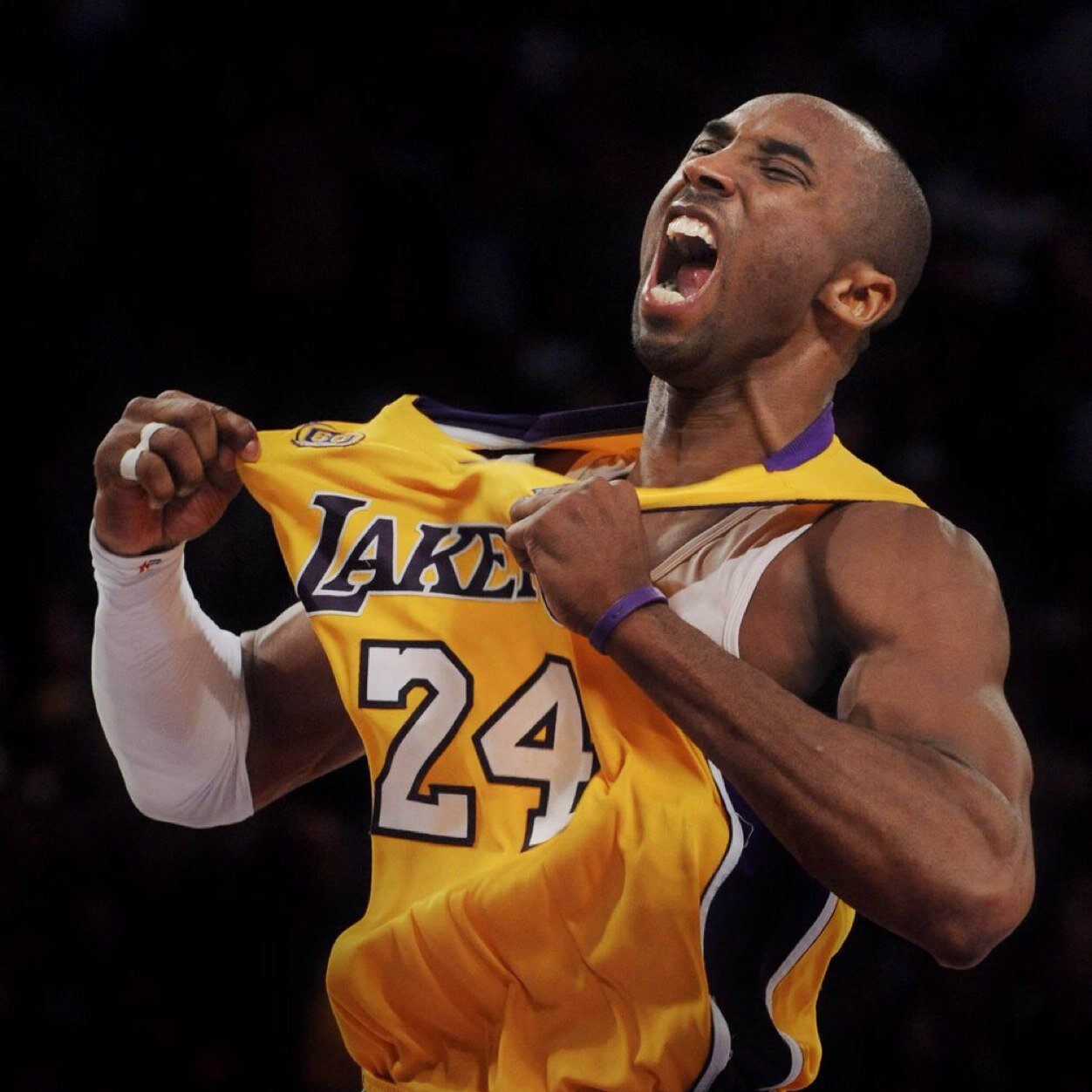 Basketball is life~What is life without basketball?The world may never know