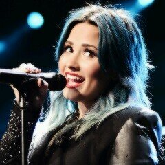I don't wanna be afraid, I wanna wake up feeling beautiful today. here lies a boylovatic and a boysmiler, but @ddlovato is my life :)