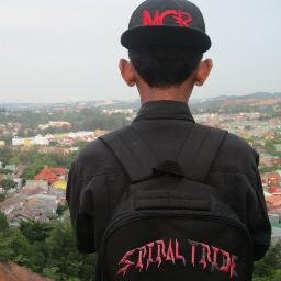 kalu mau follow silahkan aja nanti aku follback kok