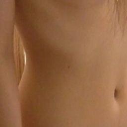 私とエッチしてくれる人は是非フォローしてね❤フォローのお返しは100%です。どうやって射精させられたいか言ってくれたら嬉しいかも。フェラ、パイズリ、手コキ、足コキ、アナル、そしてもちろんオマンコ。