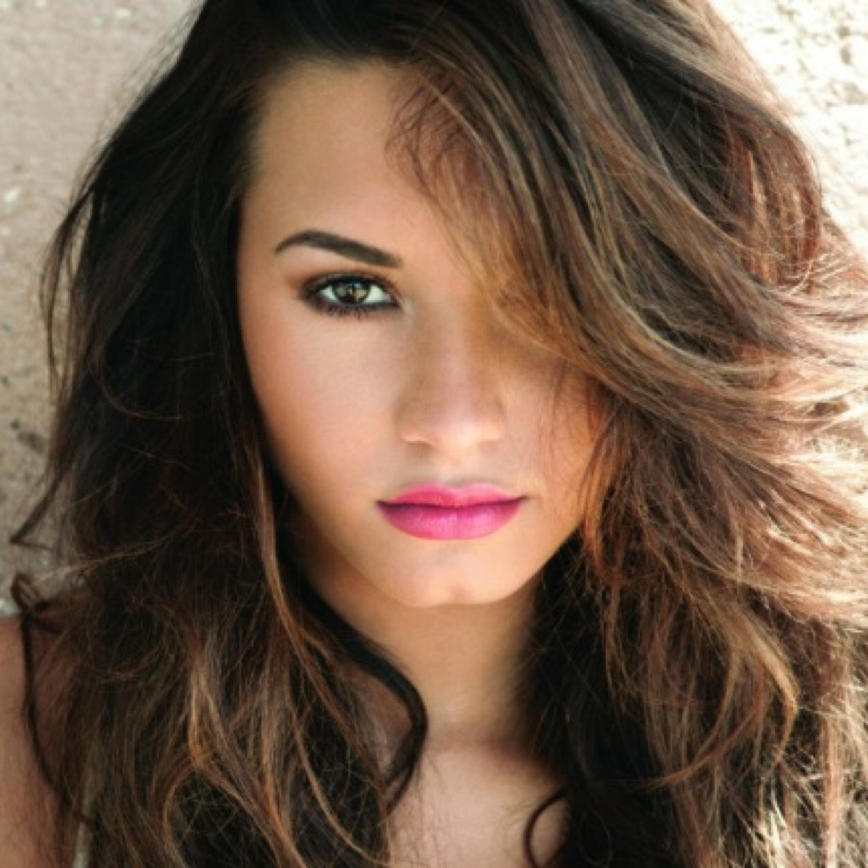 Demi lovato is my true hero! I love her so much!! We are warriors together