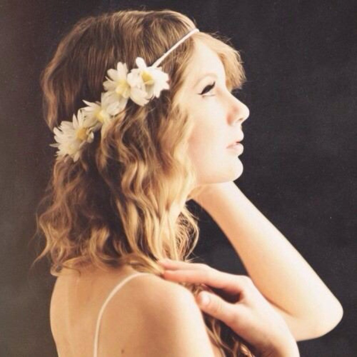 gleek13_xoxo's profile picture. 海外用垢 I'm gleek & swifty(*˘︶˘*).｡.:*♡ gg/PLL/TVD/OTH/Katy/gaga/P!NK/JB/VS.ange/Disney/Ariel/Barbie…etc Plz follow me♪ Yokohama → taoyuan