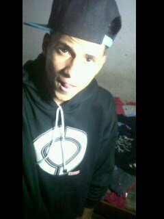 ky urbana  family haciendo musica para Venezuela sigueme y yo te seguíre.