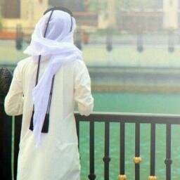 خلك خفيف النفس راقي وجذاب لا تصير بعيوون المخاليق عله اضحك وفرفش لكن بحب وآداب واعرف حدود المزح واعرف محله