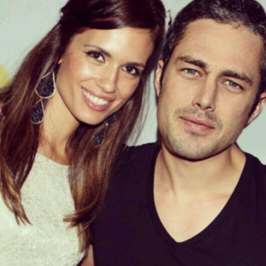 Meredith_CrV's profile picture. Doctora. Locamente enamorada del padre de mi hija: @Mason_CrV.  |  22/12/12   -   19/02/13   -   03/01/14