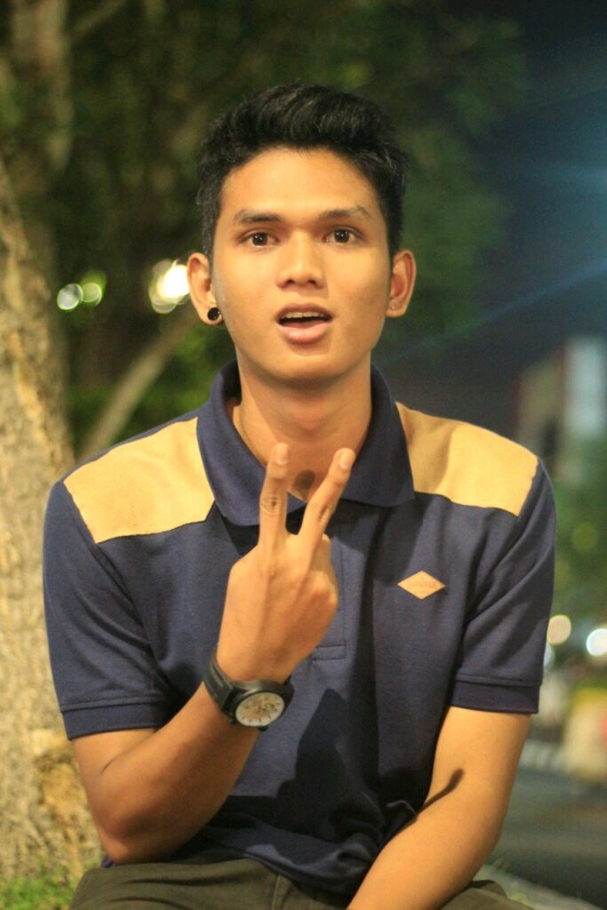 ipey_mz's profile picture. ta-tik-bom-wer !!! bisa tertawa setiap hari itu udah lebih dari cukup.Ini akun ku jadi jangan brisik mending duduk manis.OkeSekian dan terimakasih