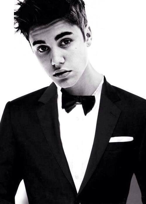Justin Bieber Inspires Beliebers By Being A Loving, Caring Talented Person. He Teaches Us to Never Give Up and to Achieve Our Dream. Support Him 100% ALWAYS!!!