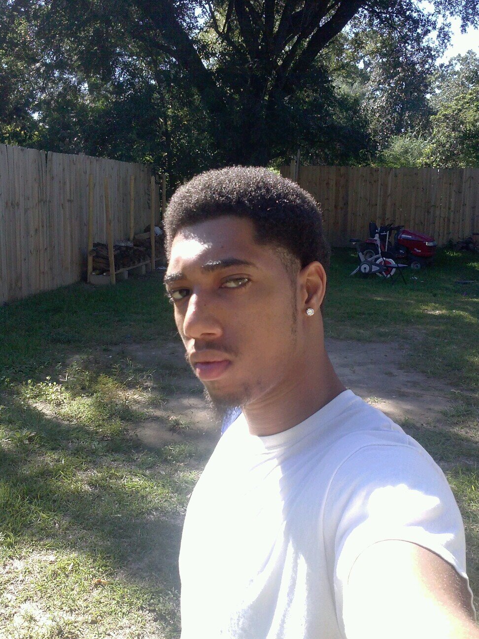 #GOD first #FAMILY second and everything else behind dat so #FOLLOWME #TEAMSINGLE #TEAMBOSS #SCORPIO mention for a follow