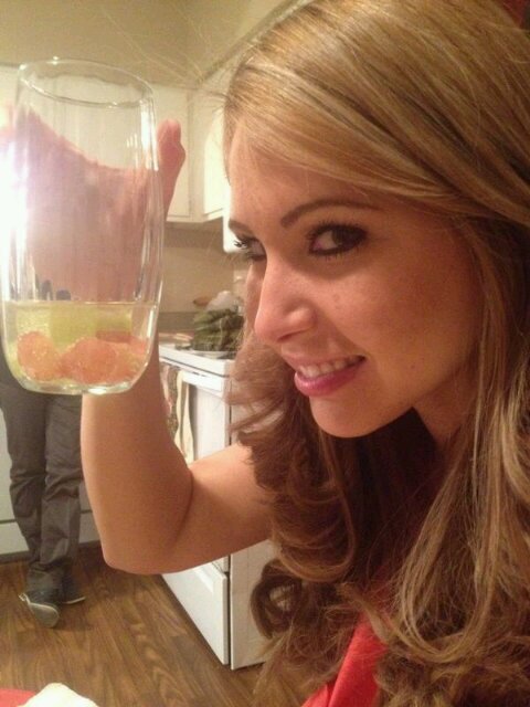 LauCoronadoD's profile picture. Felíz, prospera, bendita, inteligente y Bella princesa de Dios!