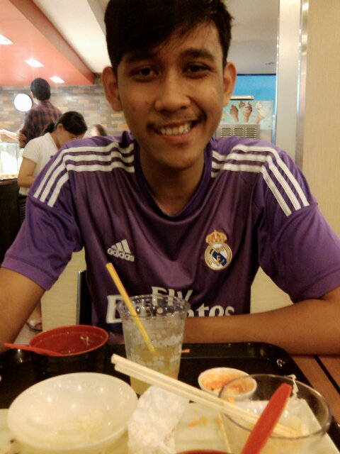 Sundanese | Anak 90'an banget | Human in Friday | Futsal Addict | Madridista's