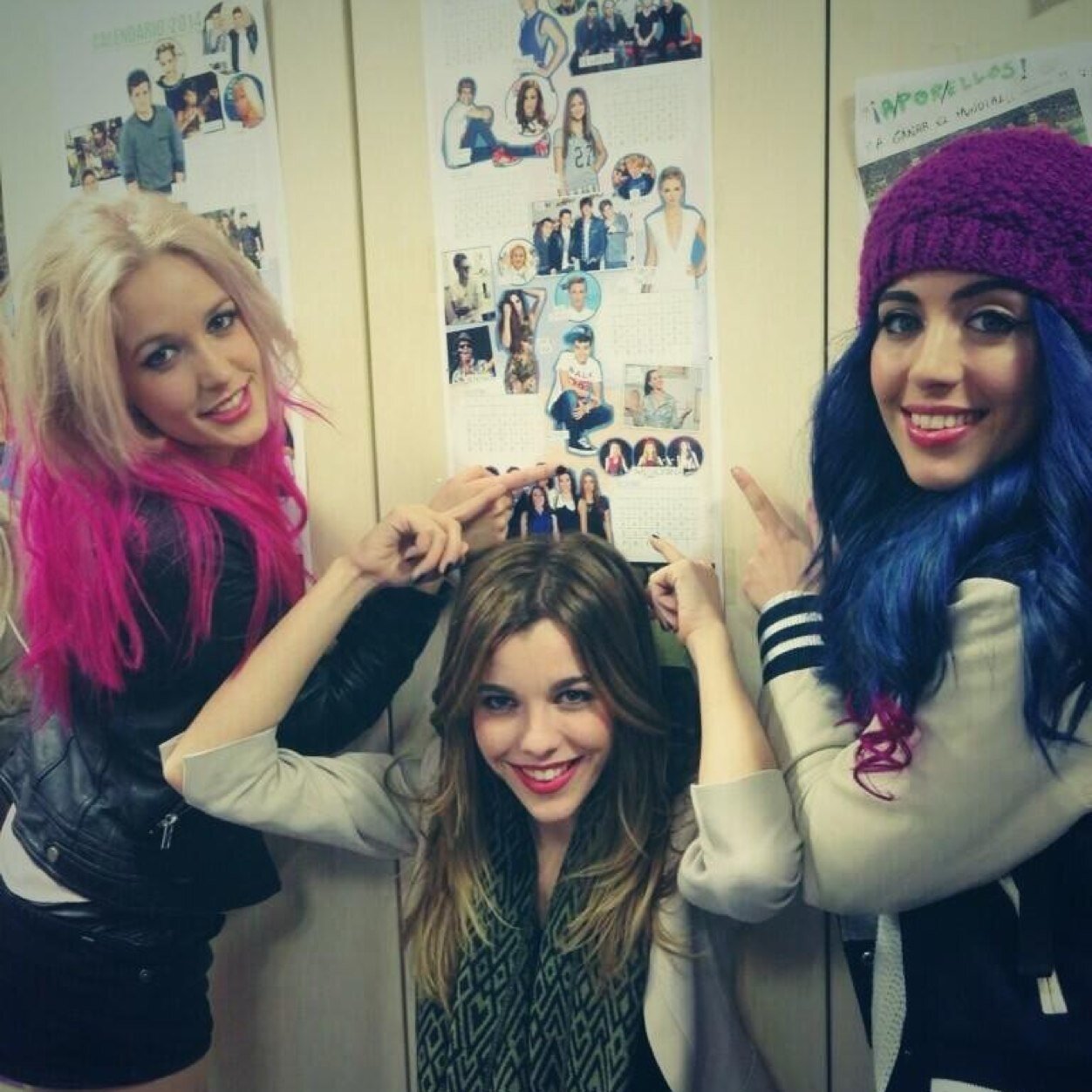 FIRST Spanish account to support @SWTCalifornia in Toledo. They're the more beautifuls singers in the planet.