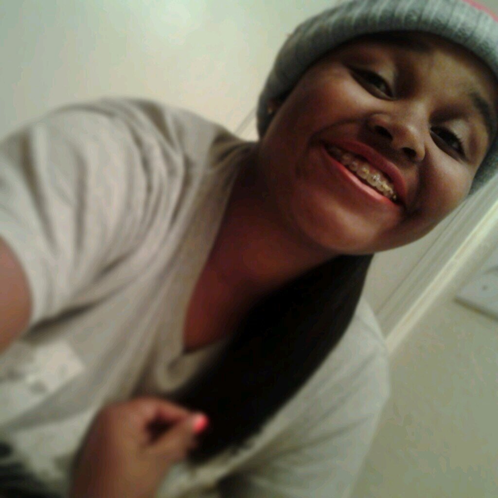 Followww meee on twitteeer ♥