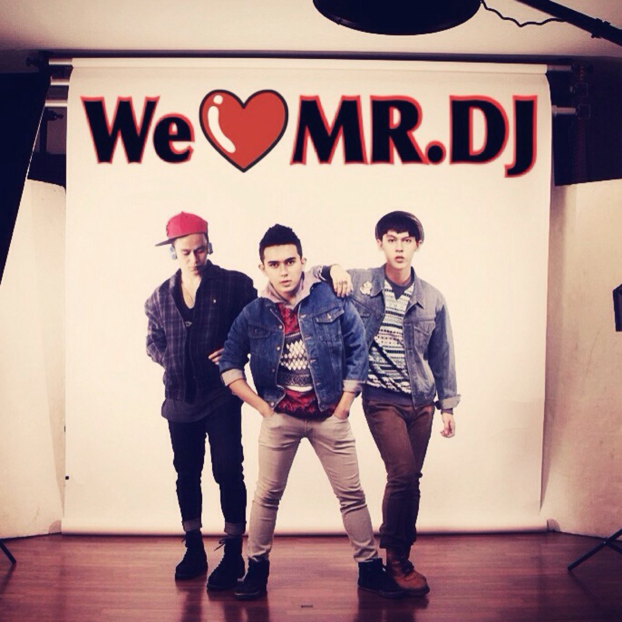 Special and Official Account for all Supporters of @MR_DJDULJONI especially from Tasikmalaya! Keep in love, keep kompak, keep calm and be the BEST MR.DJ !