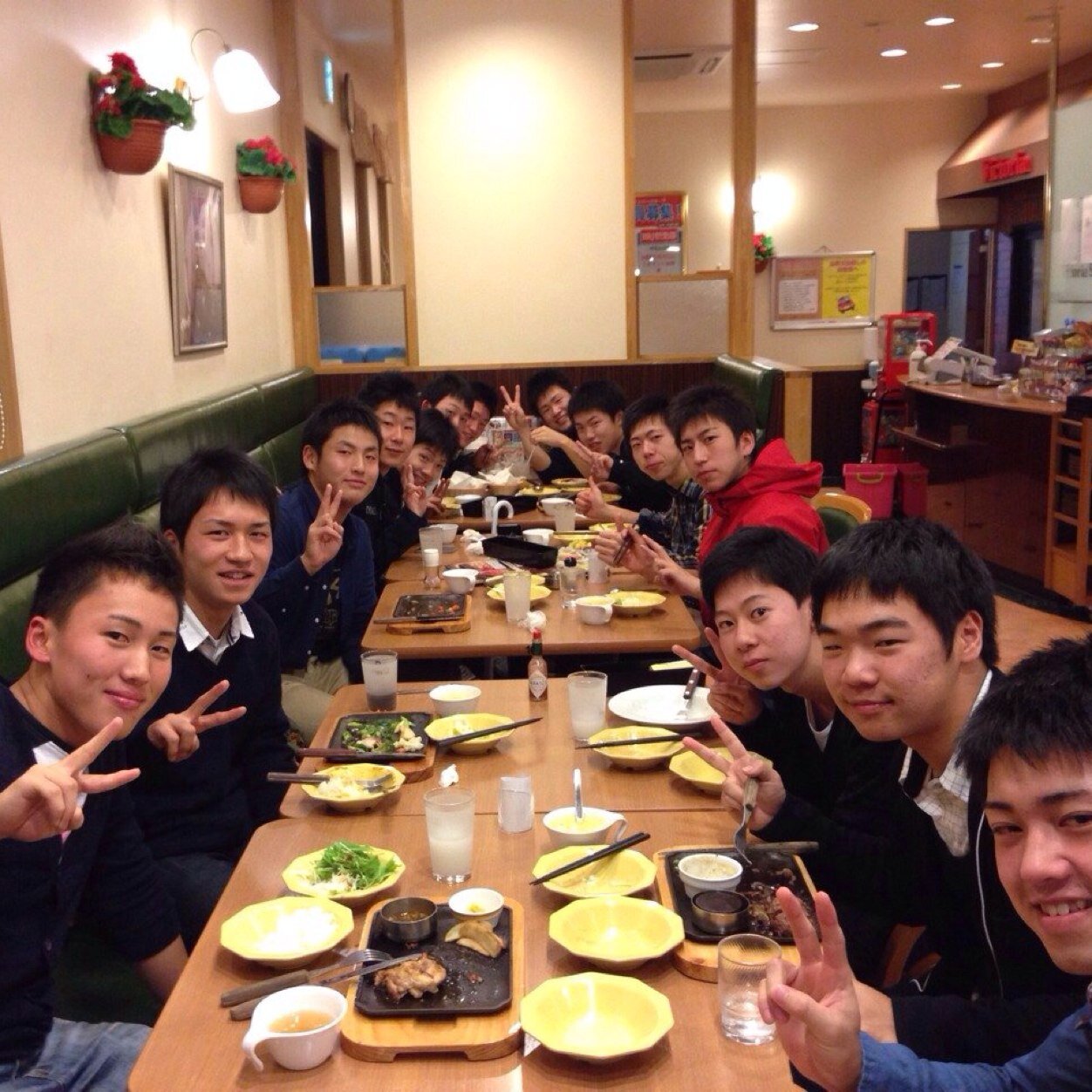 佐藤 拓也 紅白で紅蓮の弓矢笑