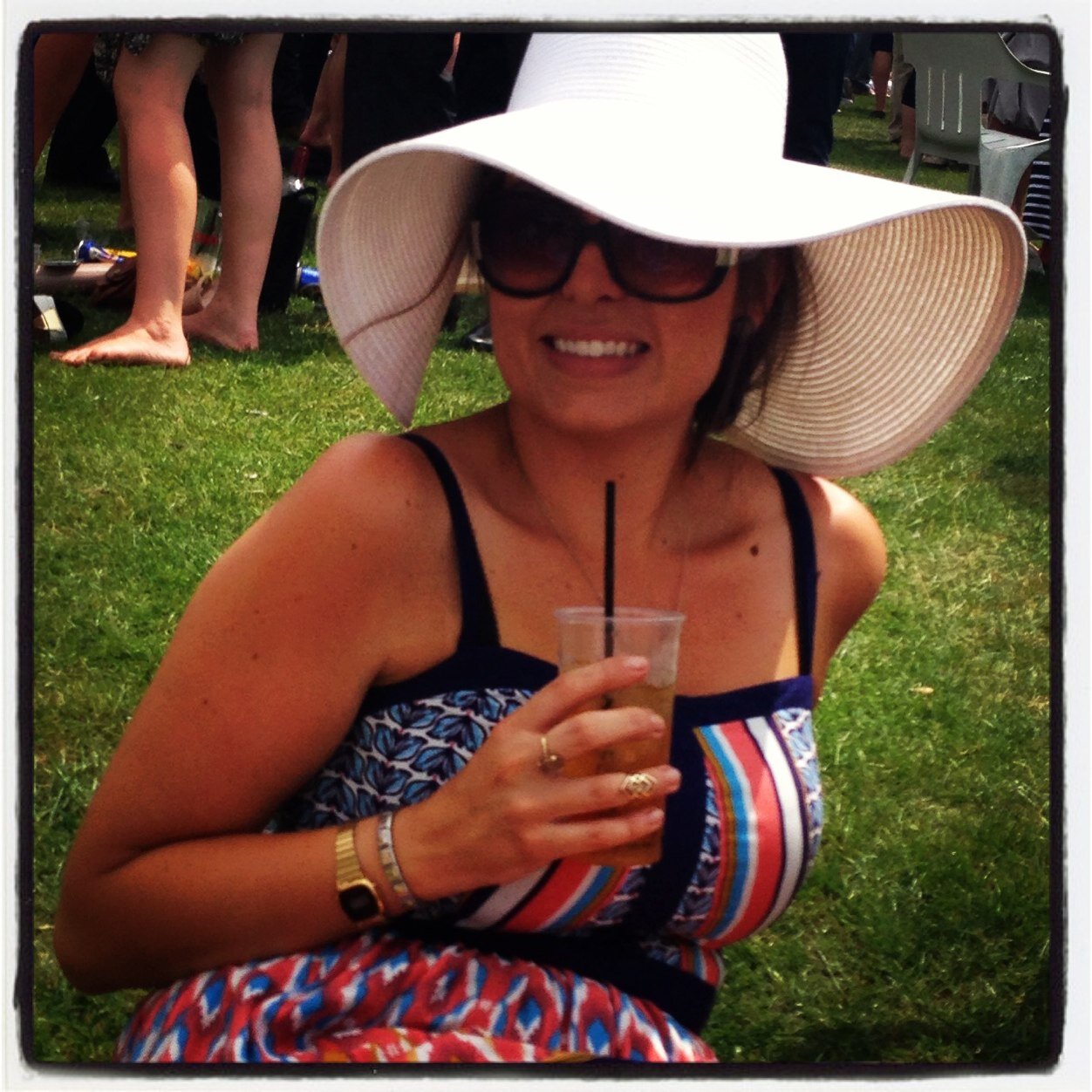 gem__stars's profile picture. Fur coat, no knickers.