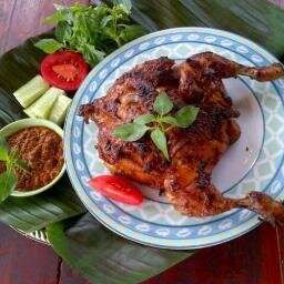 D' Prasmanan, kami menyediakan Jasa catering - Prasmananan hidangan khas Ayam dan Ikan Bakar - CP . 081377736989 - Pin 28522285
